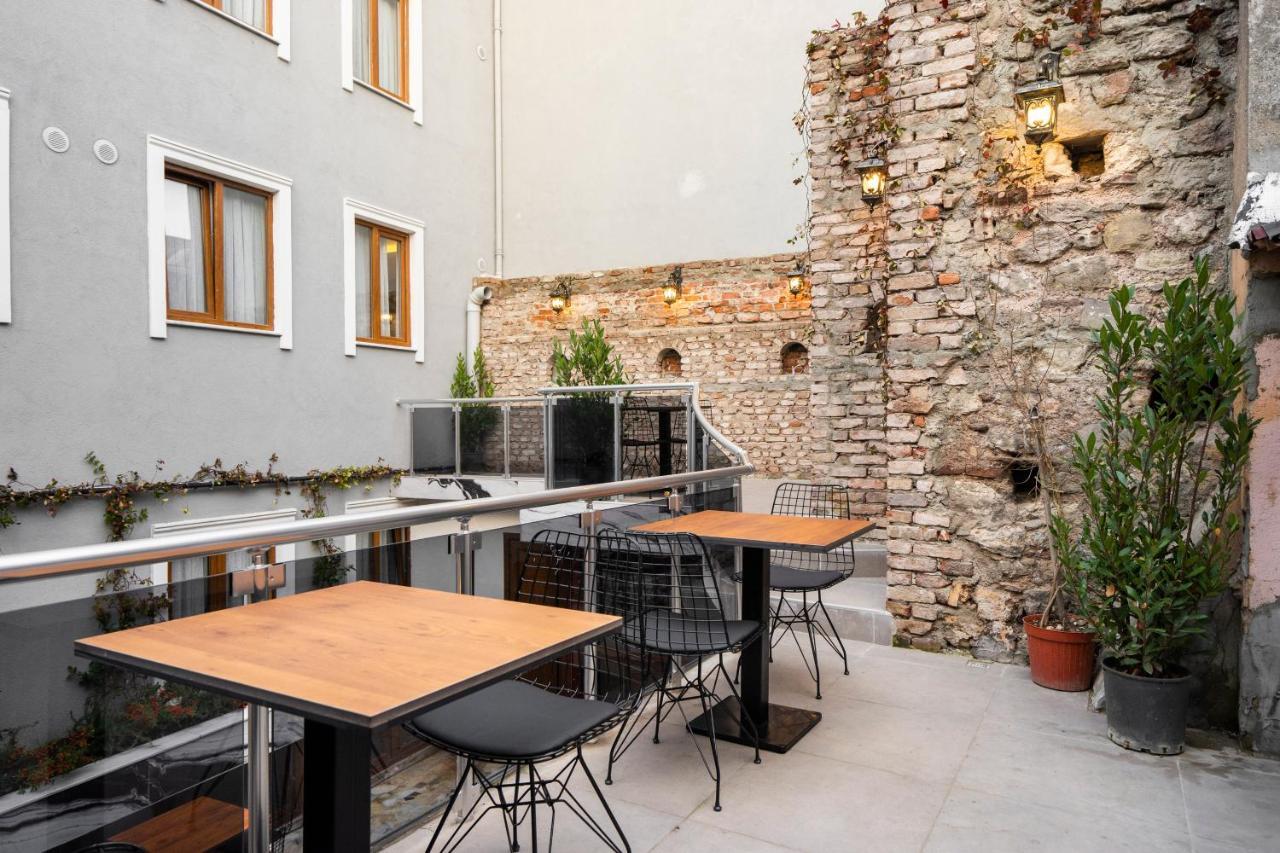 Castillo Rojo Hotel Istanbul Bagian luar foto
